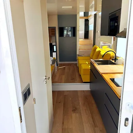 船上ホテル Casa Flotante En El Puerto De - Different Charter *