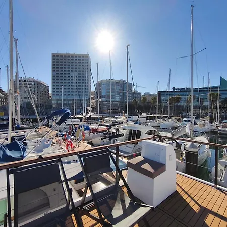 Barco Different Charter - Experiencia Unica En El Puerto Deportivo De