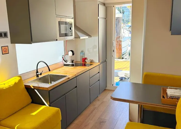 Πλωτό κατάλυμα Casa Flotante En El Centro De - Different Charter Βίγκο